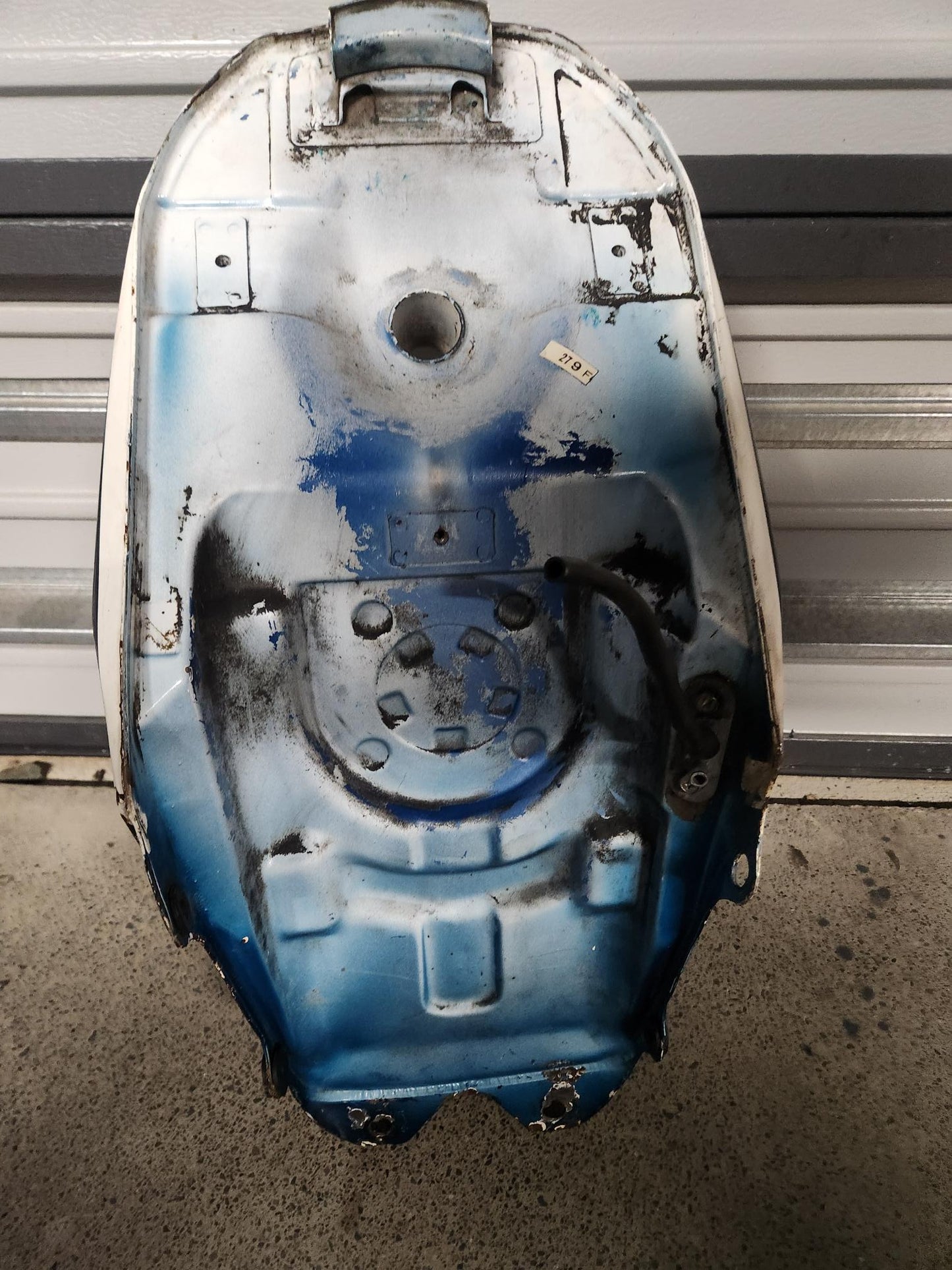 1985 Suzuki RG250FG Fuel Tank – A Piece of Two-Stroke History