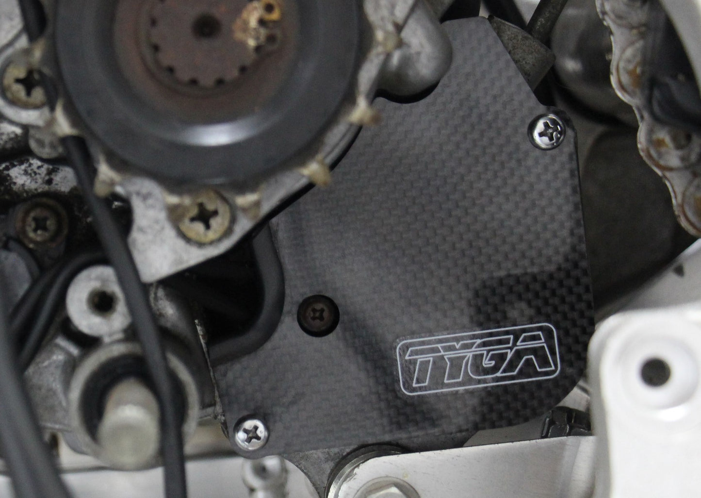 Carbon Oil Pump Cover RGV250 VJ21/VJ22