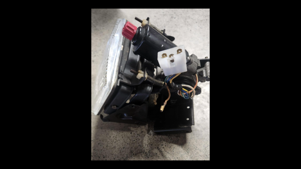 Suzuki GSX750S3 Katana Pop-Up Headlight Unit with Motor (1984) Rare OEM Replacement | Ships from NZ | Fits: GSX750S3 Katana