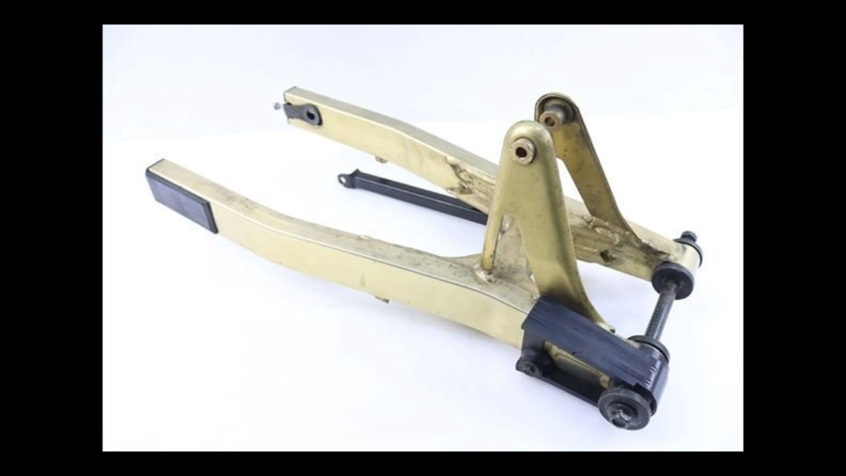Used Swingarm with Pivot Bolt – Suzuki GSX750S Katana (3rd Gen / S3)