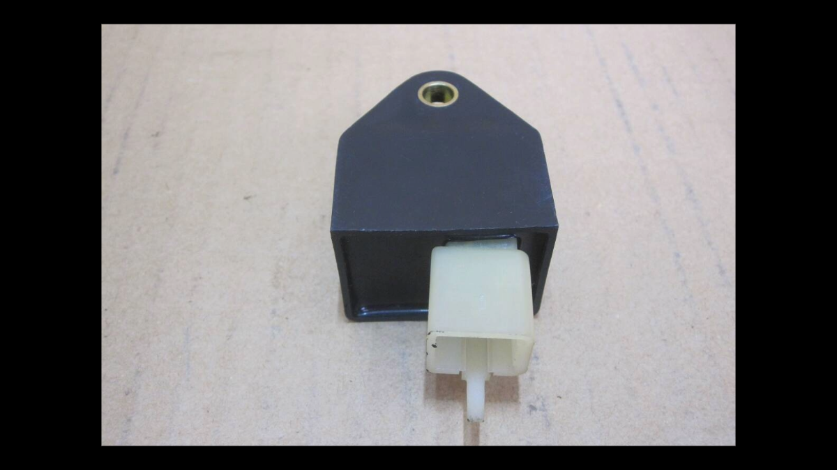 Used Genuine CDI Igniter Unit – Suzuki RG250Γ GJ21B (3rd & 4th Models) | OEM 1986 Gamma Ignition