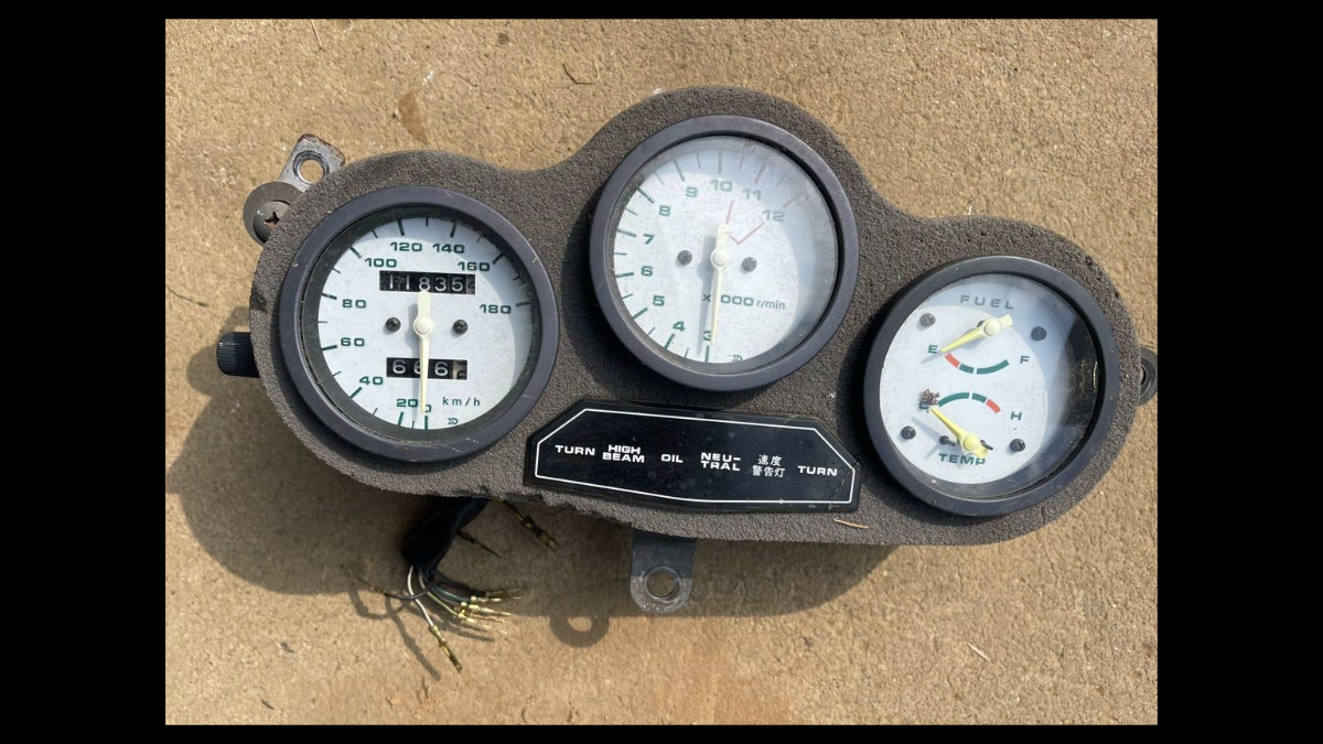 Genuine Speedometer & Tachometer Cluster – Suzuki RG250Γ (GJ21B) | OEM Meters