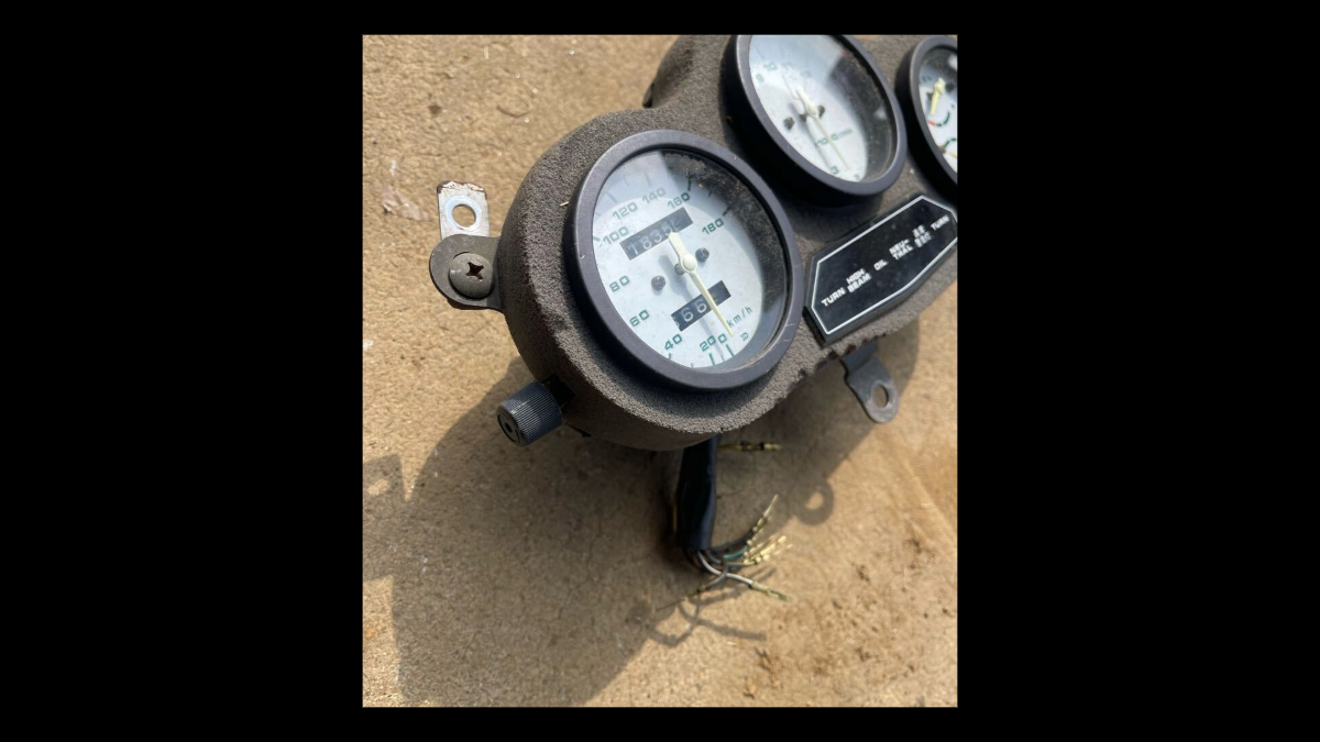 Genuine Speedometer & Tachometer Cluster – Suzuki RG250Γ (GJ21B) | OEM Meters