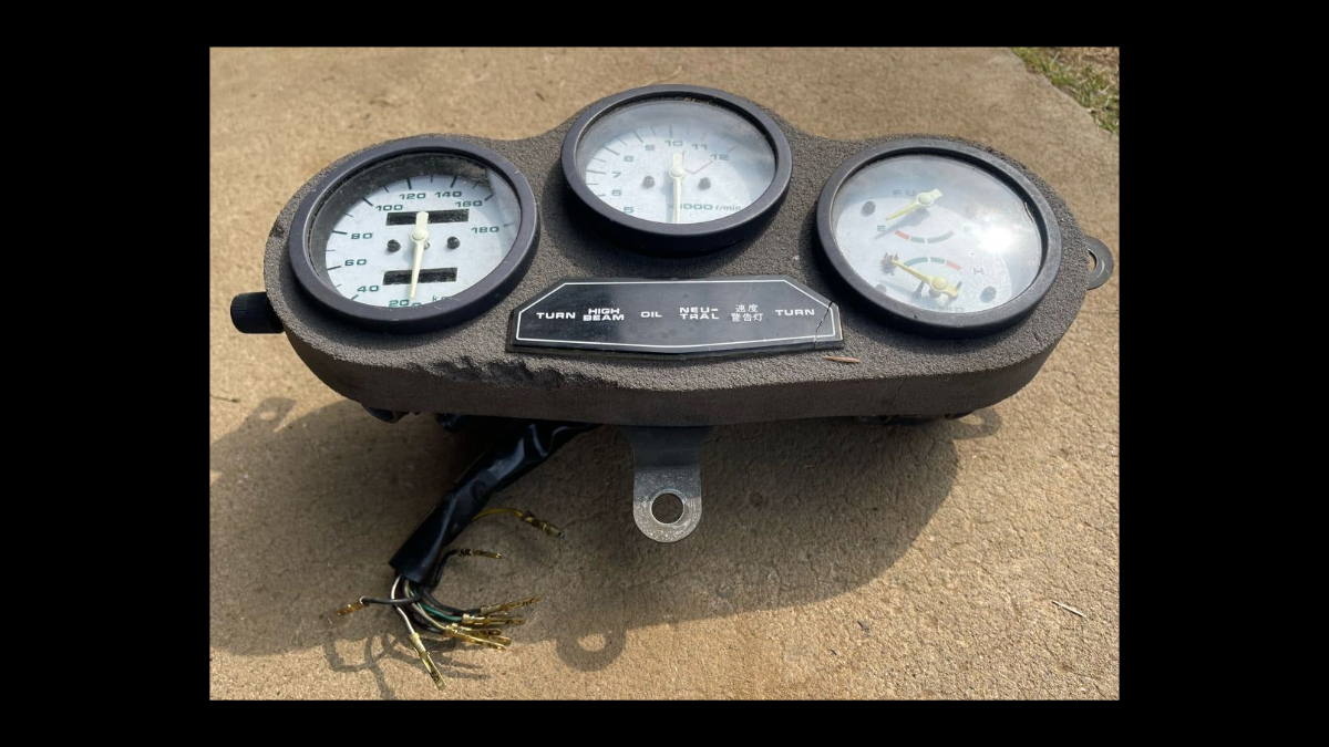 Genuine Speedometer & Tachometer Cluster – Suzuki RG250Γ (GJ21B) | OEM Meters