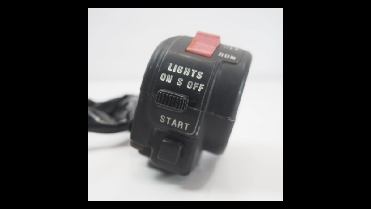 Genuine Right Handlebar Switch โ Suzuki GSX750S Katana (S3 / GR72A) | Kill Switch Assembly
