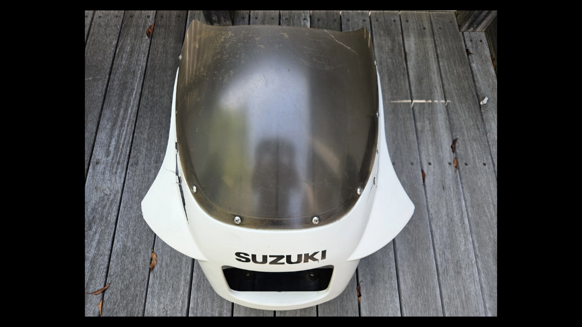 Genuine Front / Upper Cowl with Screen – Suzuki RG250Γ (GJ21B)