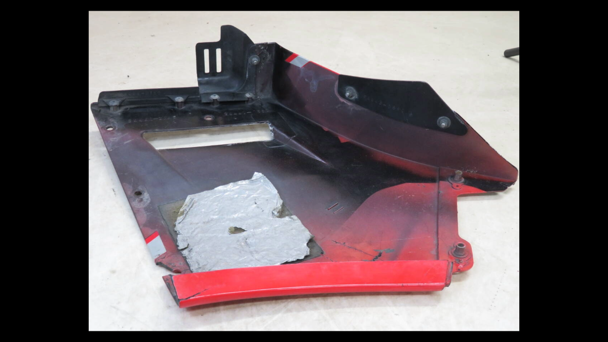 Genuine Left Side Cowl – Suzuki GSX-R1100 (GU74A) | OEM Fairing for Restoration or Repair