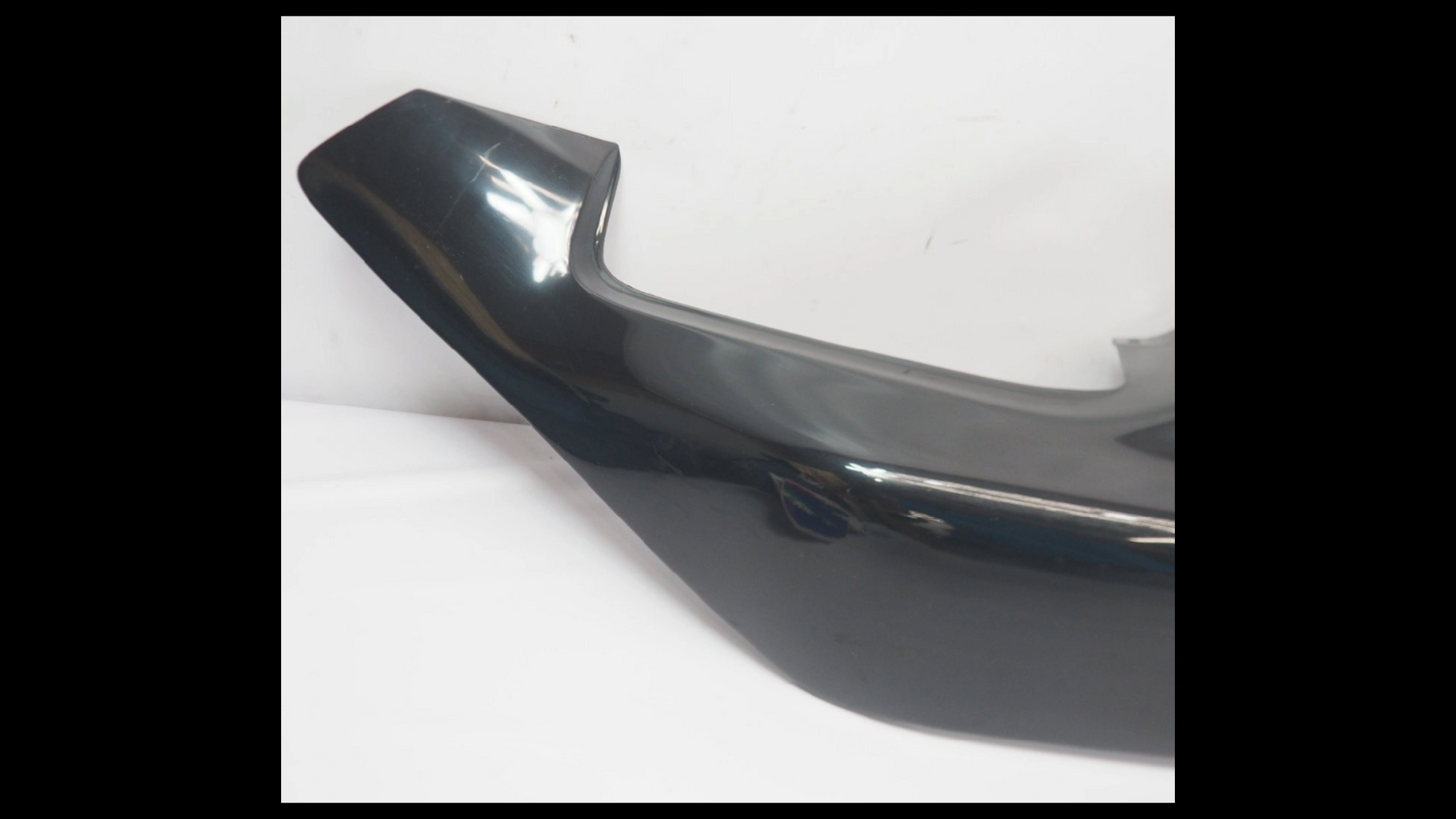 Suzuki RGV250 VJ22A Tail Cowl – Left Side (OEM)