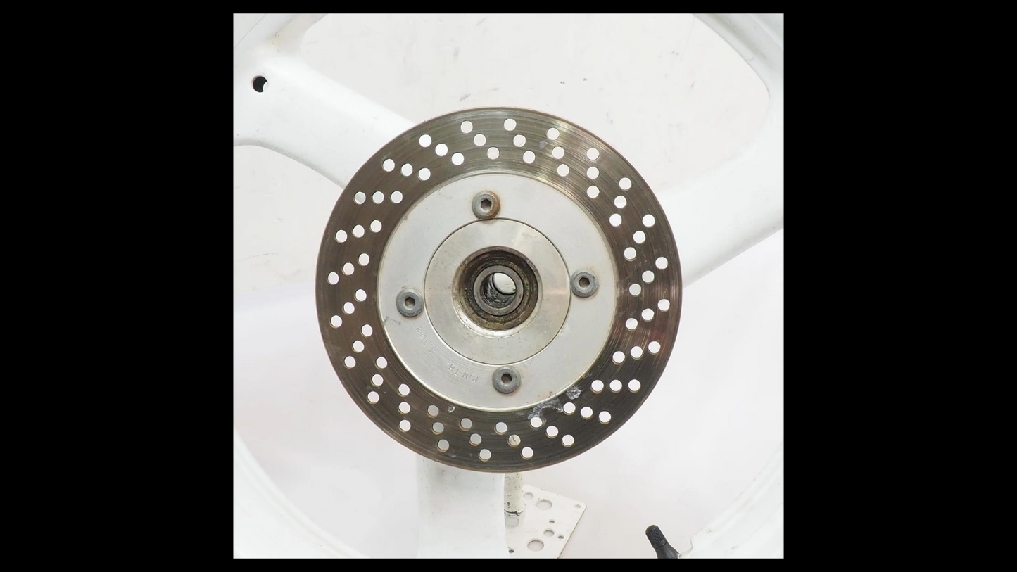 RGV250Γ VJ21A – Genuine Rear Wheel 18x4.00