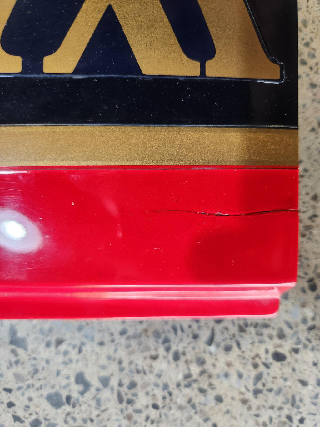 1985 Suzuki RG250 Walter Wolf Right-Hand Side Frame Cover – Repairable
