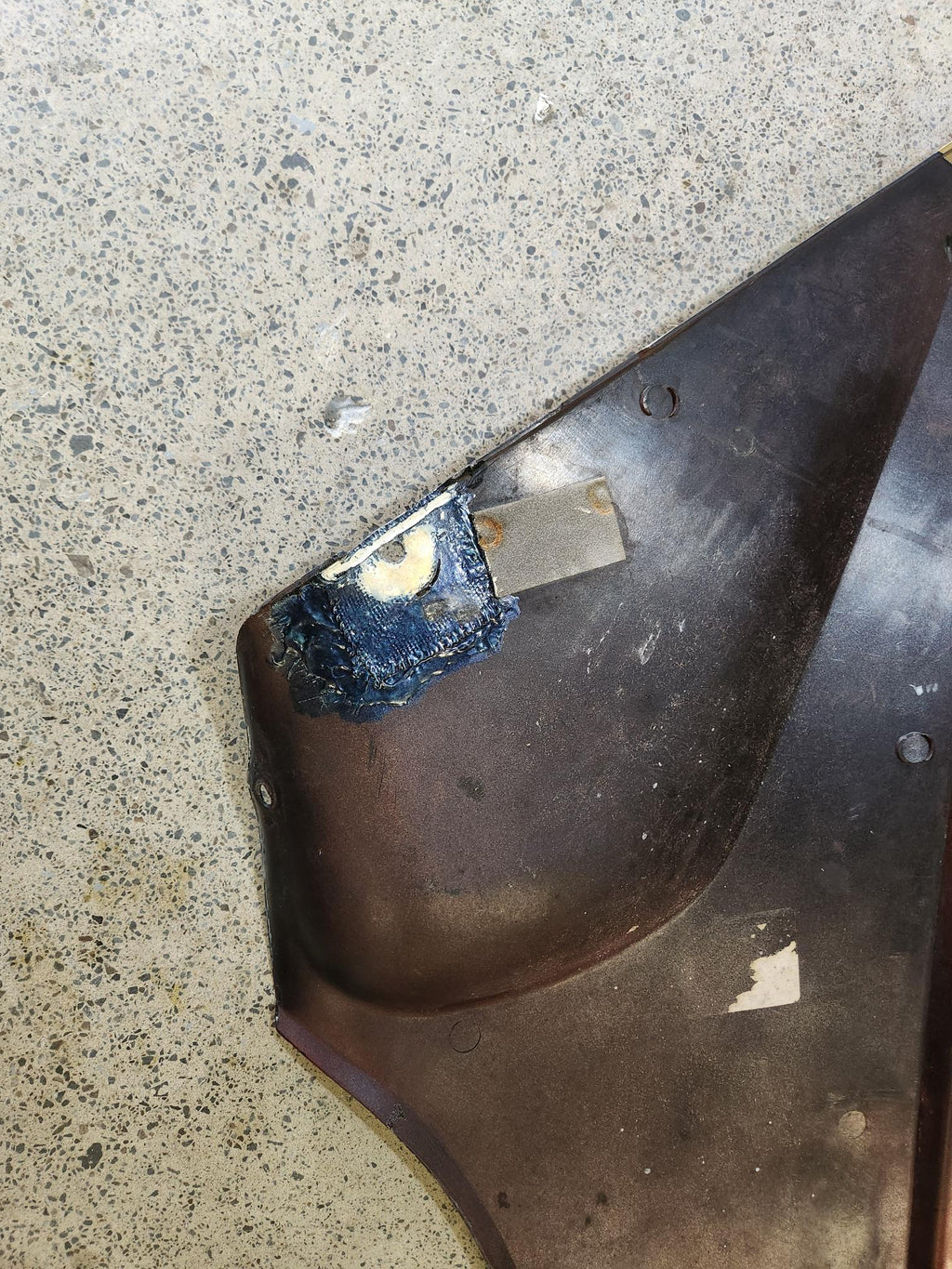 1985 Suzuki RG250 Walter Wolf Right-Hand Side Frame Cover – Repairable