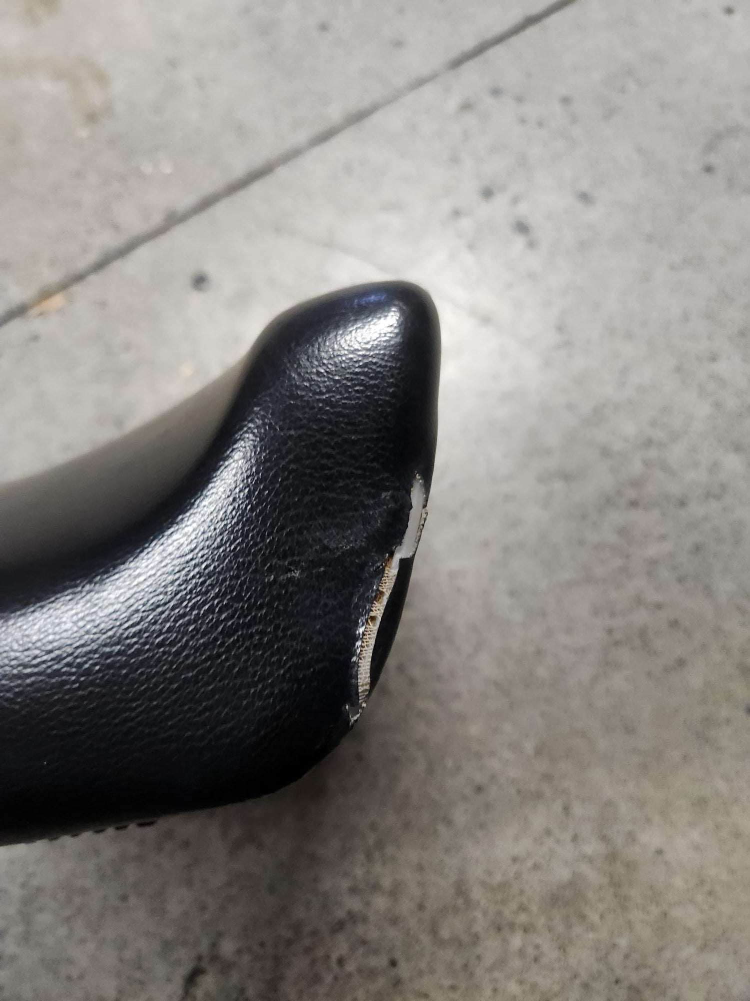 1989 Suzuki GSXR-1100 K/L Front Seat