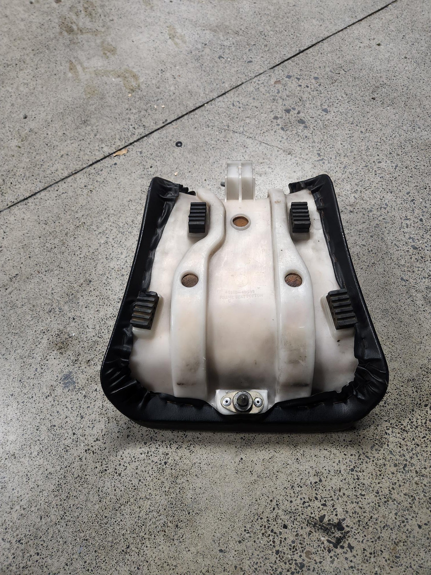 1989 Suzuki GSXR-1100 K/L Front Seat