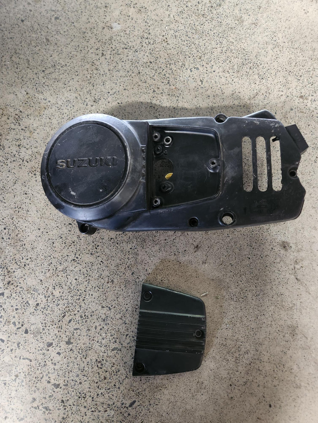 Suzuki RG250 Magneto Crankcase Cover (1983-1984, GJ21A)