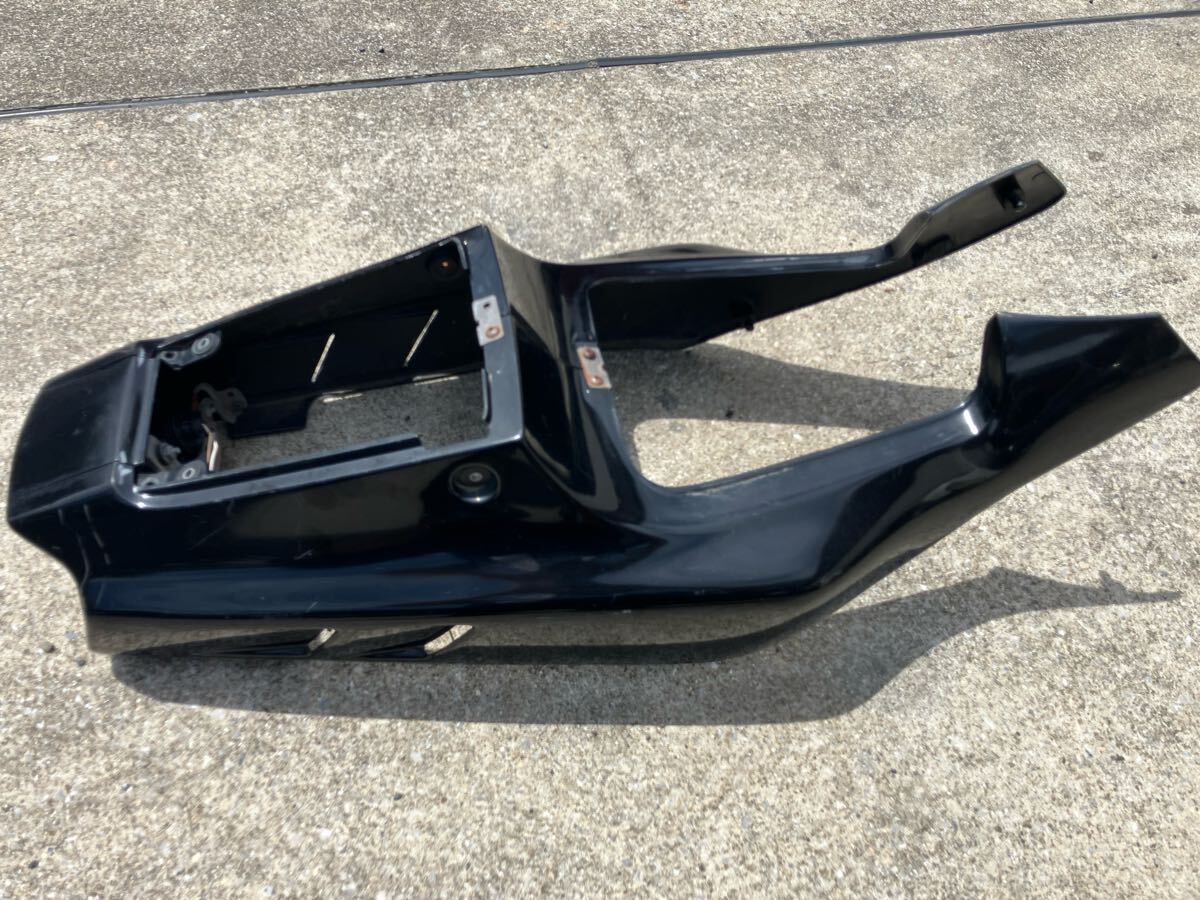 SUZUKI RGV250Γ VJ22A Tail Cowl / Seat Cowl | OEM Rear Fairing – Paint Repair Base