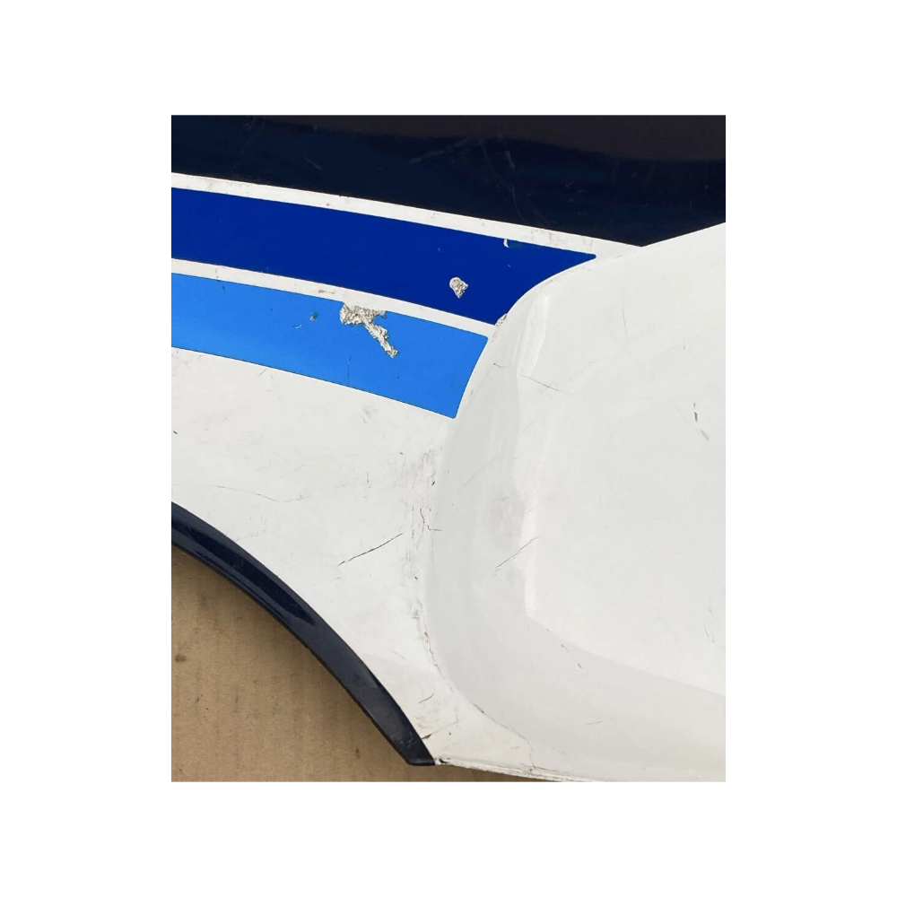 Suzuki RG250Γ GJ21B Side Cover – Right (White/Blue, 1985)