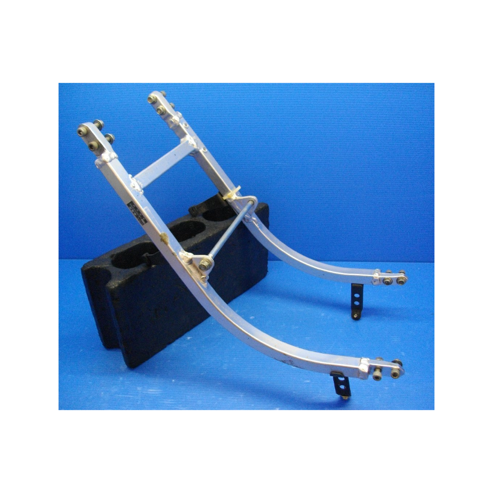 Suzuki RGV250Γ VJ22A Genuine OEM Engine Cradle