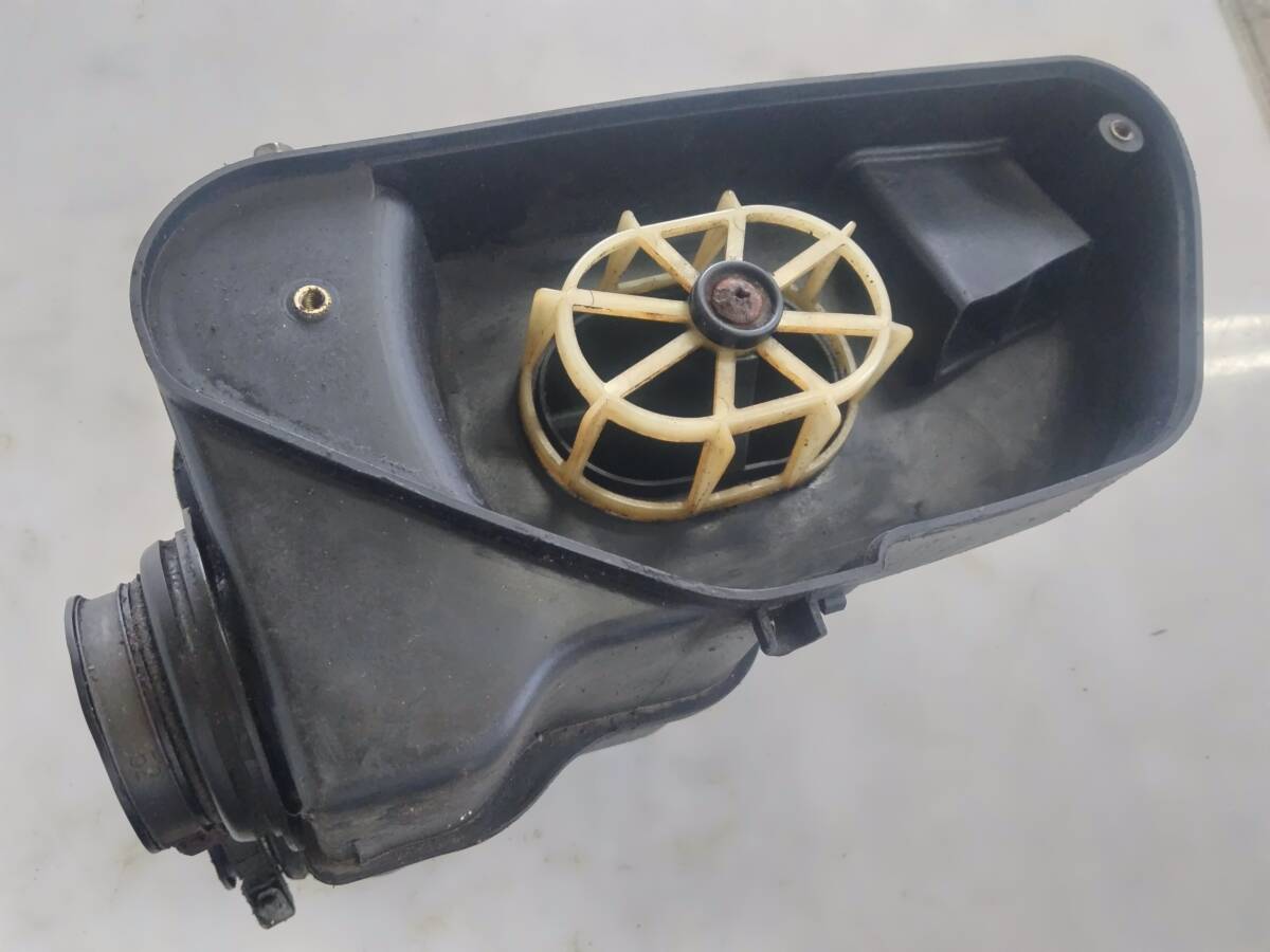 Suzuki RG250 Gamma GJ21B Air Cleaner Box – OEM