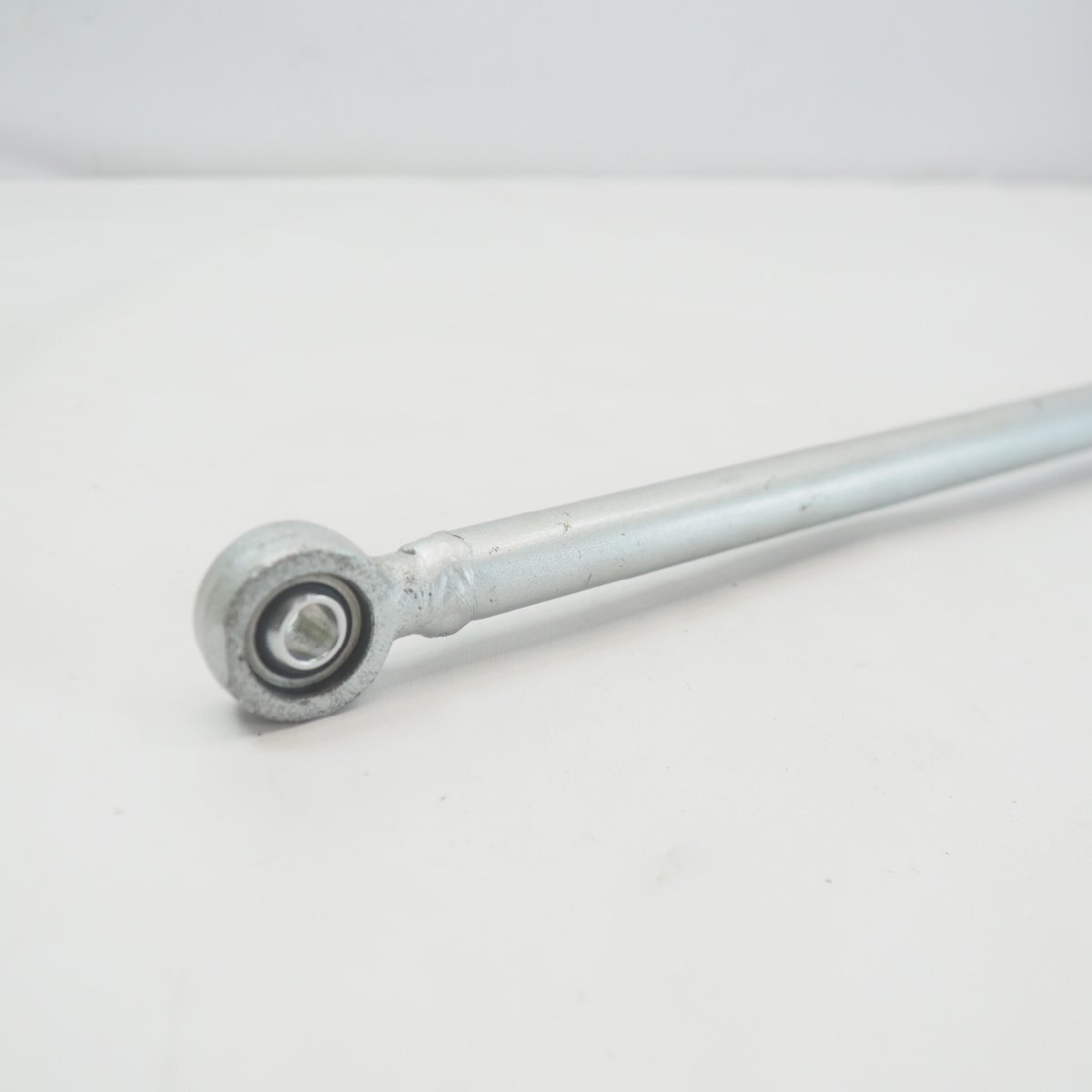 Genuine Rear Brake Torque Rod – Suzuki RGV250 Gamma VJ21A (1988–1989) | PN: 64300-12852
