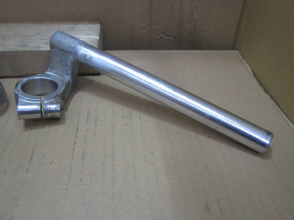 Genuine Suzuki RG250Γ (GJ21B 4th Type) Left & Right Handlebars – Φ35mm Clamp