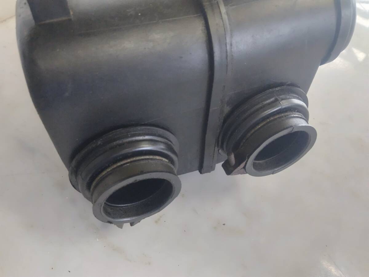 Suzuki RG250 Gamma GJ21B Air Cleaner Box – OEM