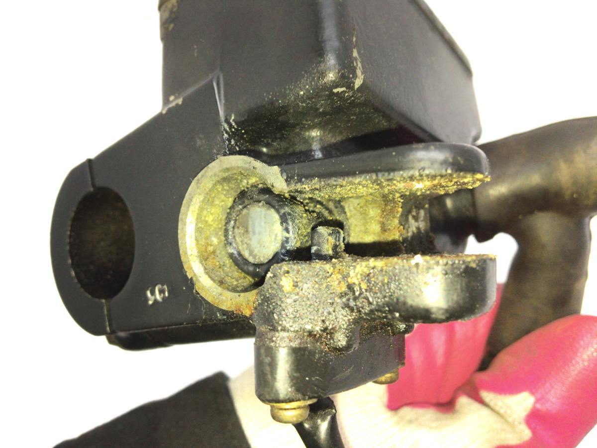 Front Brake Master Cylinder – Suzuki GSX-R400 (GK71B)