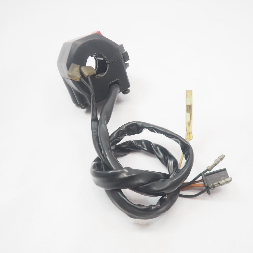 Suzuki RGV250Γ (Gamma) Right Handlebar Switch – Kill Switch | VJ21A | OEM #37200-12C00
