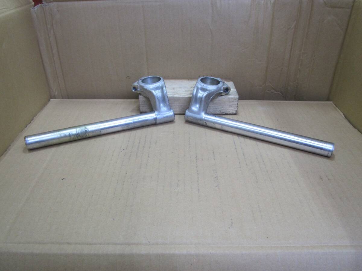 Genuine Suzuki RG250Γ (GJ21B 4th Type) Left & Right Handlebars – Φ35mm Clamp