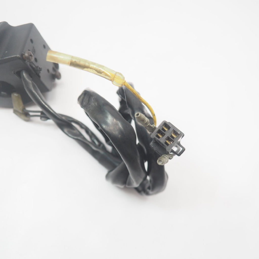 Suzuki RGV250Γ (Gamma) Right Handlebar Switch – Kill Switch | VJ21A | OEM #37200-12C00