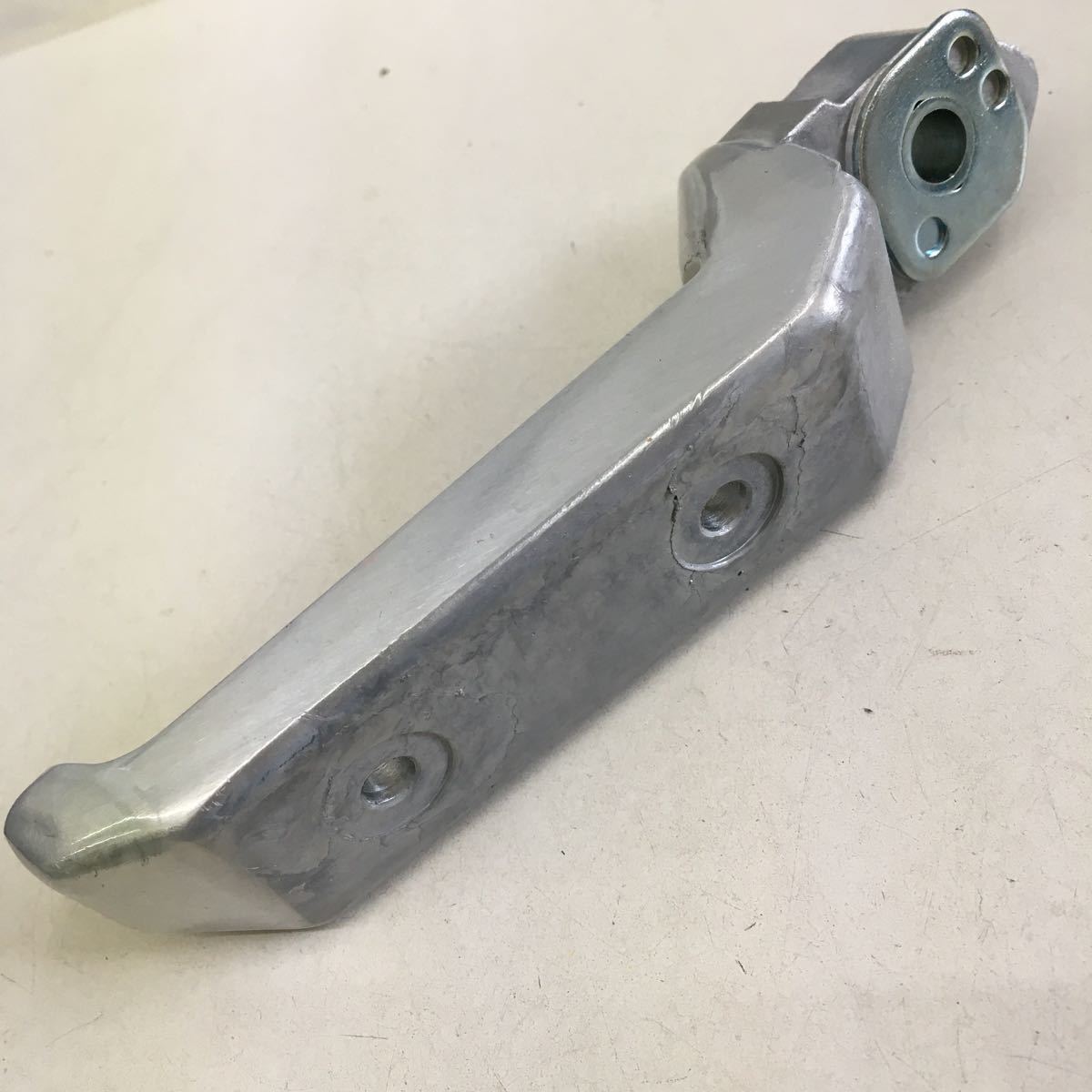 Suzuki Genuine Main Step Peg – Left Side | OEM #43502-06B00 | GSX-R1100