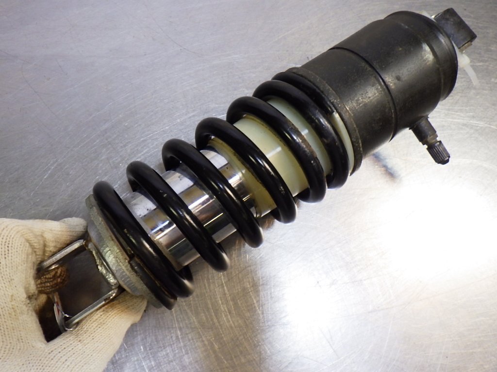 Rear Suspension – Suzuki RG250 Gamma (GJ21B Final Model) | Good Condition