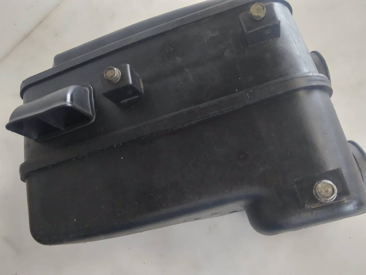 Suzuki RG250 Gamma GJ21B Air Cleaner Box – OEM
