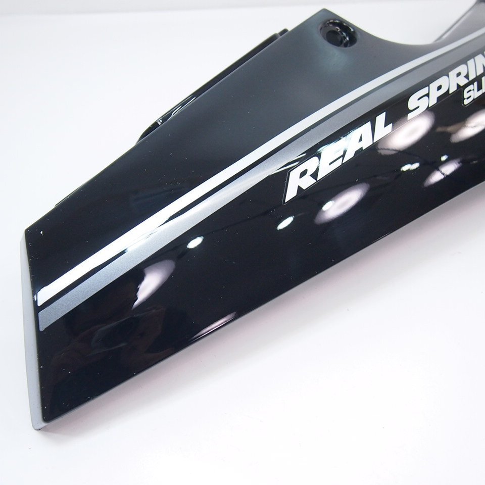 NOS Genuine Suzuki RGV250 VJ21A Right Rear Seat Cowl – 47110-12C10-0CY