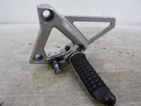 Genuine Left Main Step – Suzuki GF250 (GJ71C)