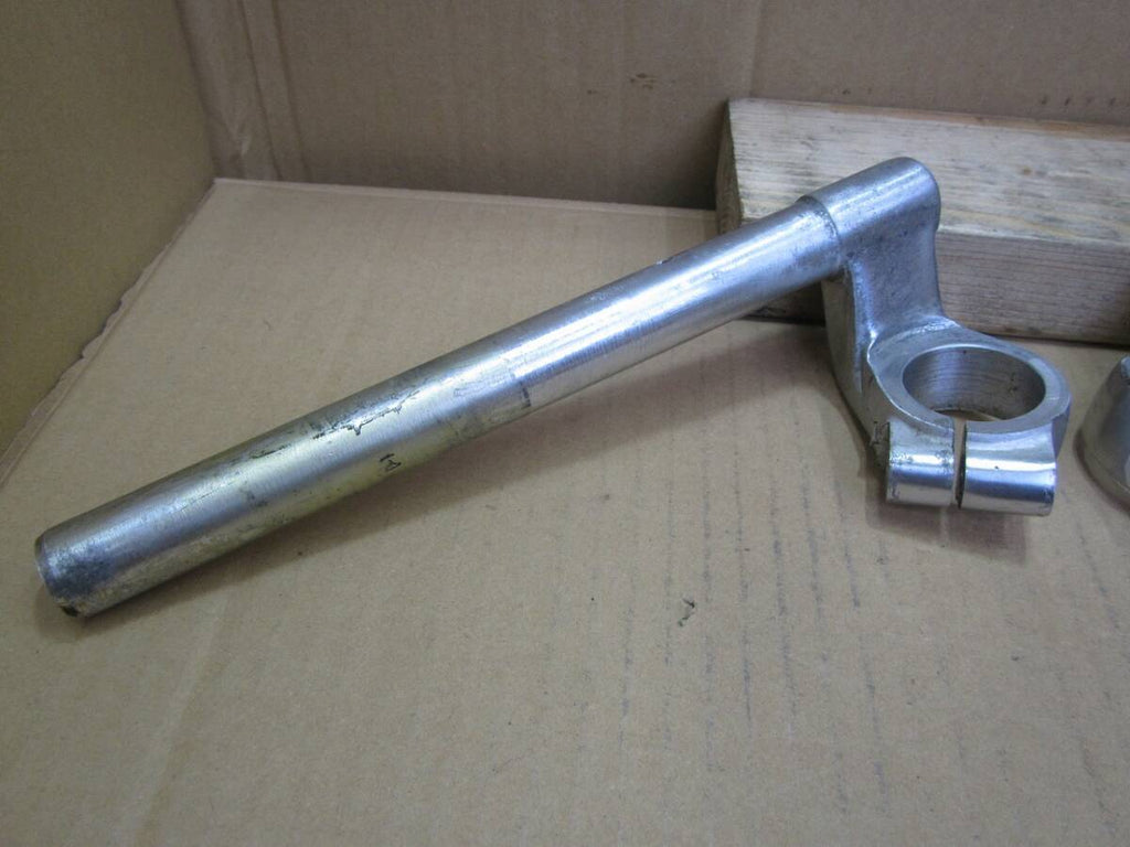 Genuine Suzuki RG250Γ (GJ21B 4th Type) Left & Right Handlebars – Φ35mm Clamp