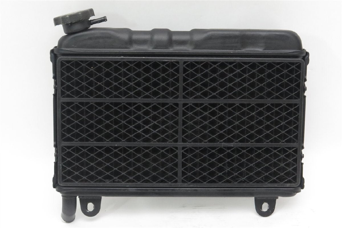 Genuine 1986 Suzuki RG250 Gamma Radiator – GJ21B 4th Generation (GJ21B-114) | OEM Used Part
