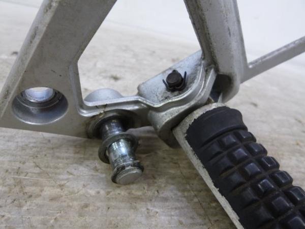 Genuine Left Main Step – Suzuki GF250 (GJ71C)