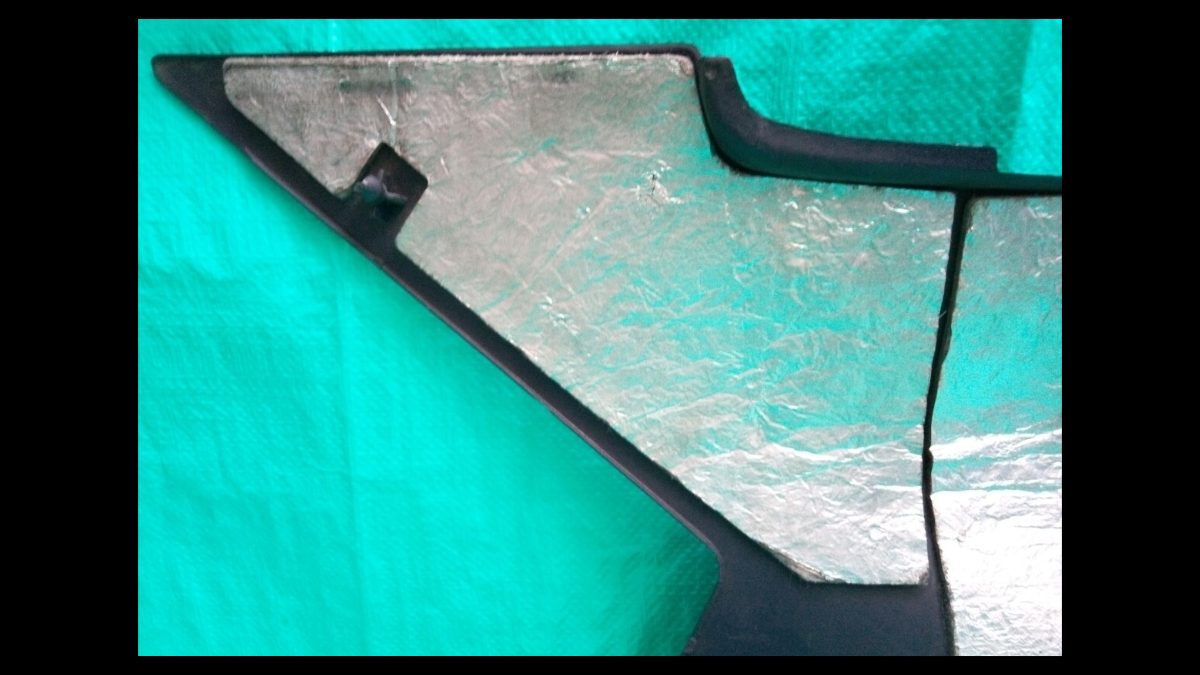 Suzuki RG400 / RG500 Gamma Walter Wolf Type 2 Right Side Cover – Genuine OEM, Rare