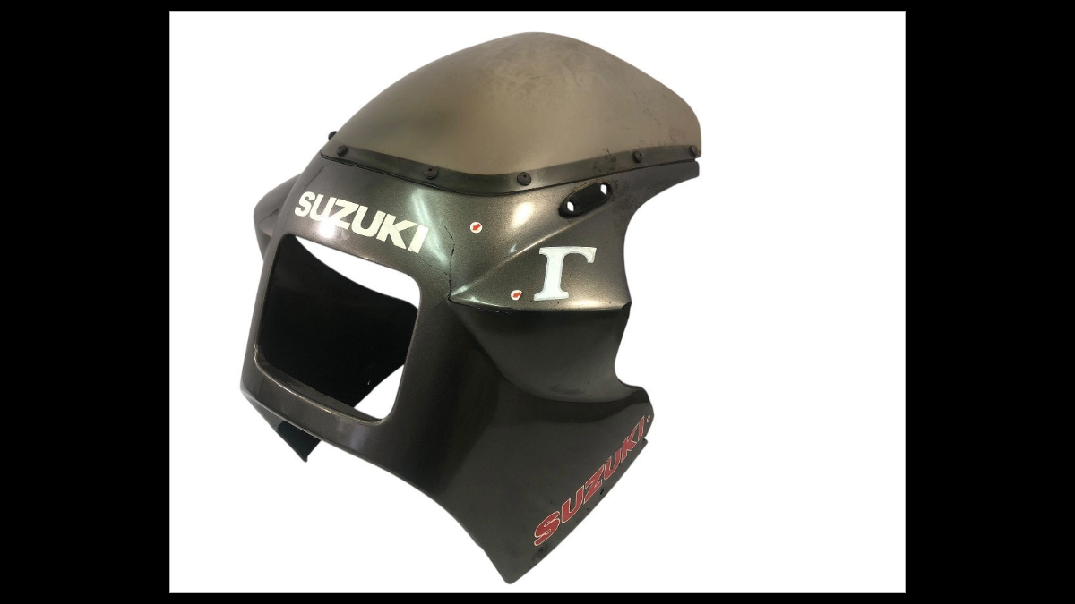 Suzuki RG250 Gamma GJ21B Upper Cowl Screen Set – OEM Used