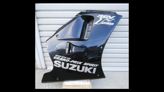 Genuine Suzuki RGV250 Gamma Front Right Under Cowl Fender – VJ22A (1990)