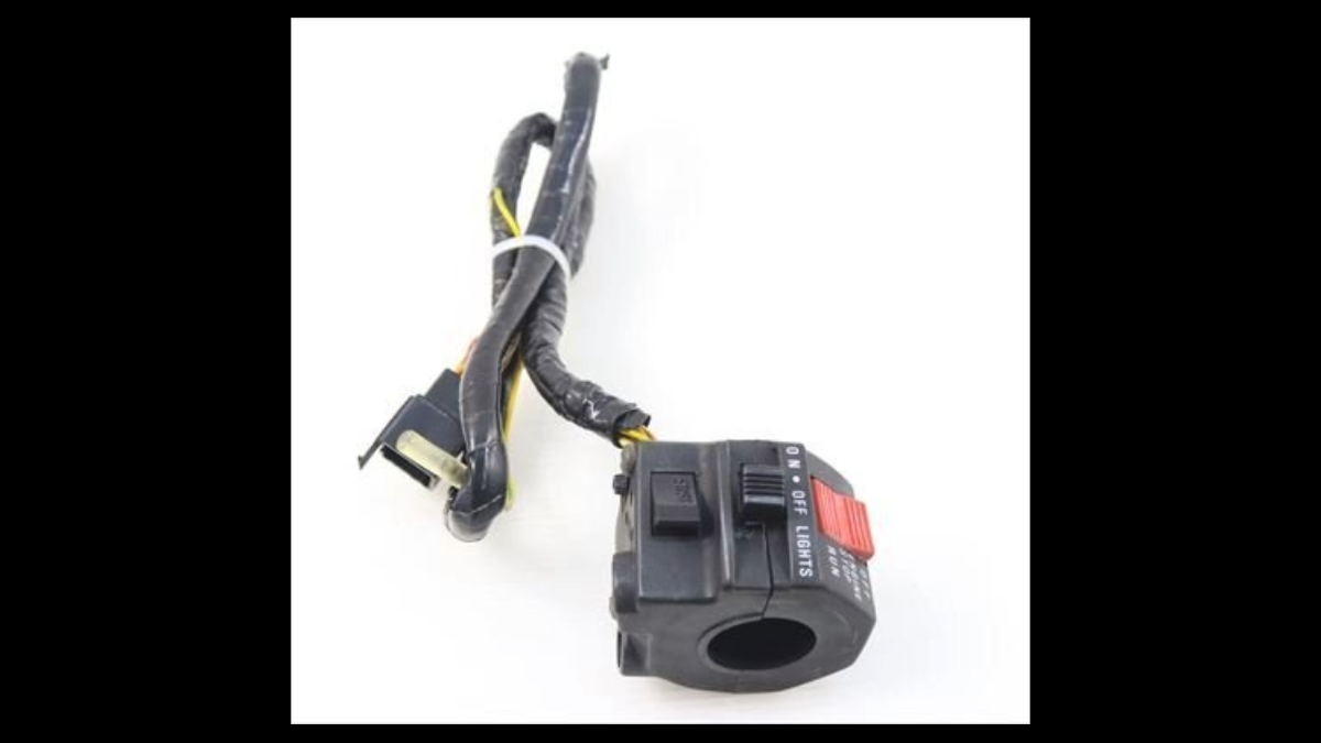 Modern Type Right Handlebar Switch – Previously Fitted to GSX750S Katana S3 (3rd Gen)