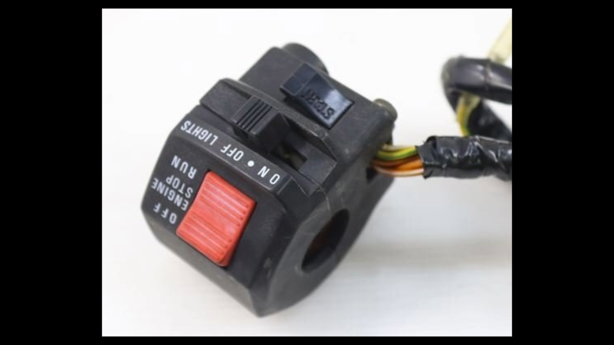 Modern Type Right Handlebar Switch – Previously Fitted to GSX750S Katana S3 (3rd Gen)
