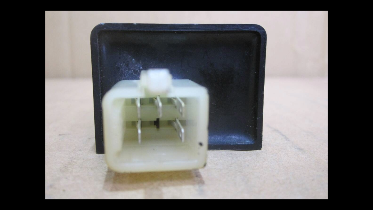 Used Genuine CDI Igniter Unit – Suzuki RG250Γ GJ21B (3rd & 4th Models) | OEM 1986 Gamma Ignition