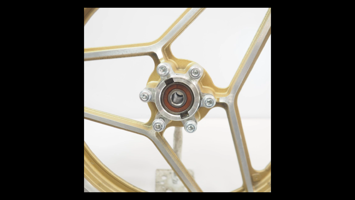 Genuine Front Wheel – Suzuki GSX750S Katana (S3 / GR72A) | 16x2.15