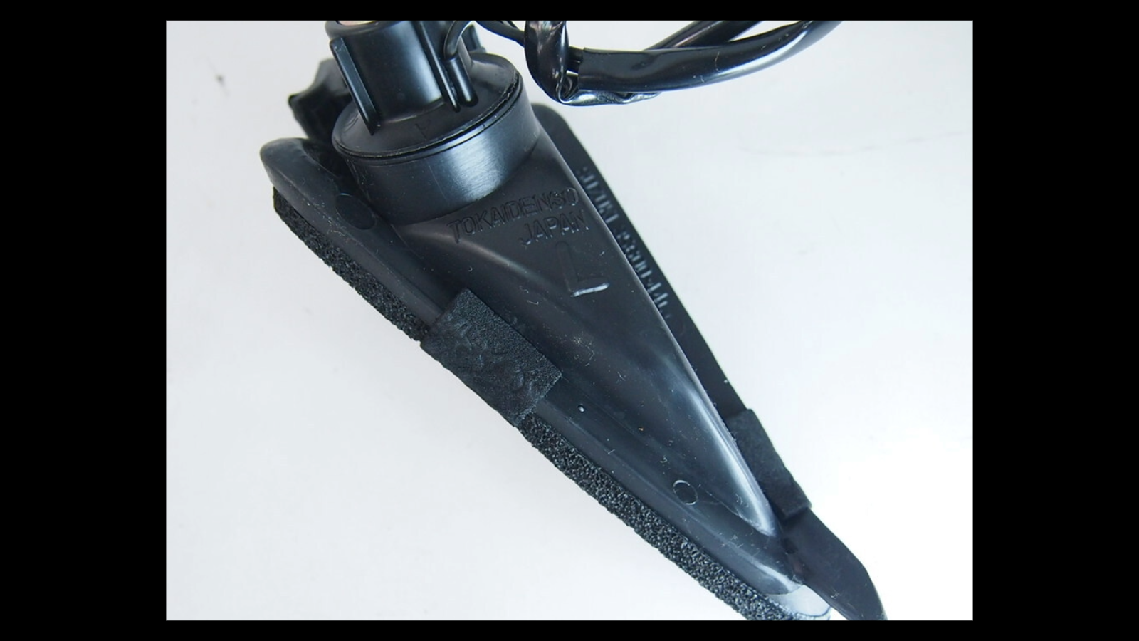 Genuine Front Left Turn Signal – Suzuki GSX750S Katana (3rd Gen / GR72A, 1984–1986)