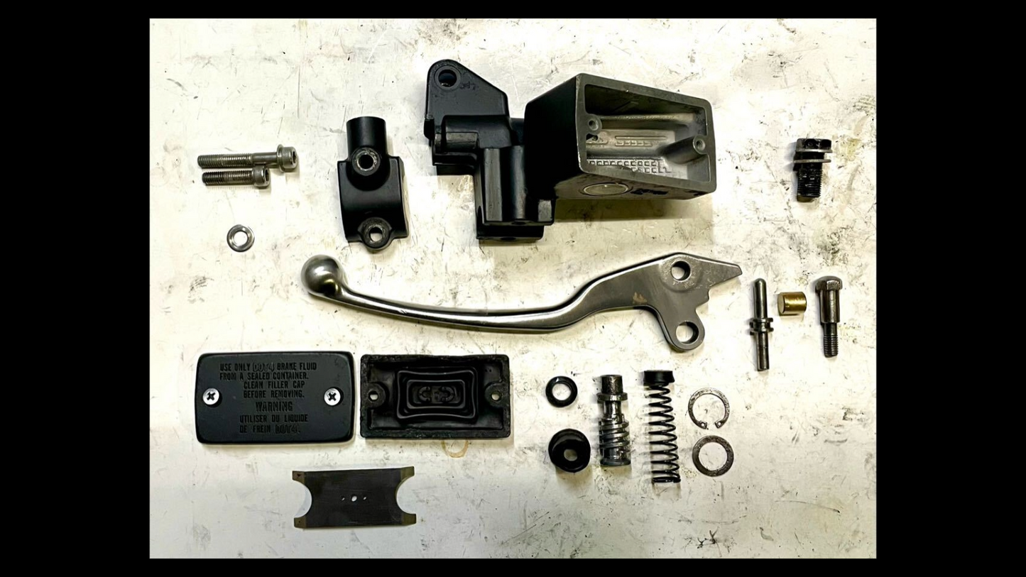 Genuine Clutch Master Cylinder with Lever – Suzuki GSX750S Katana (3rd Gen / GR72A)