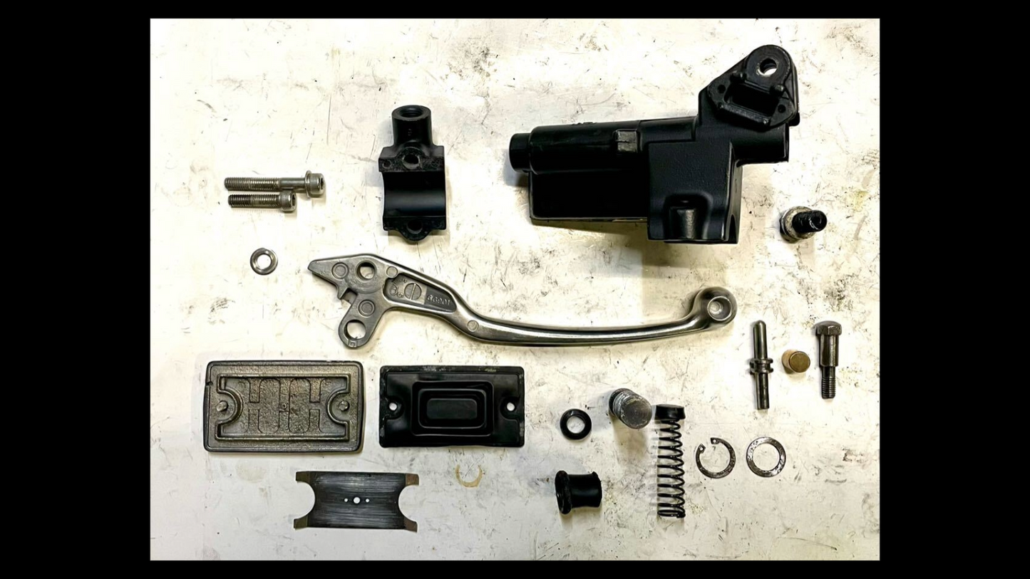 Genuine Clutch Master Cylinder with Lever – Suzuki GSX750S Katana (3rd Gen / GR72A)
