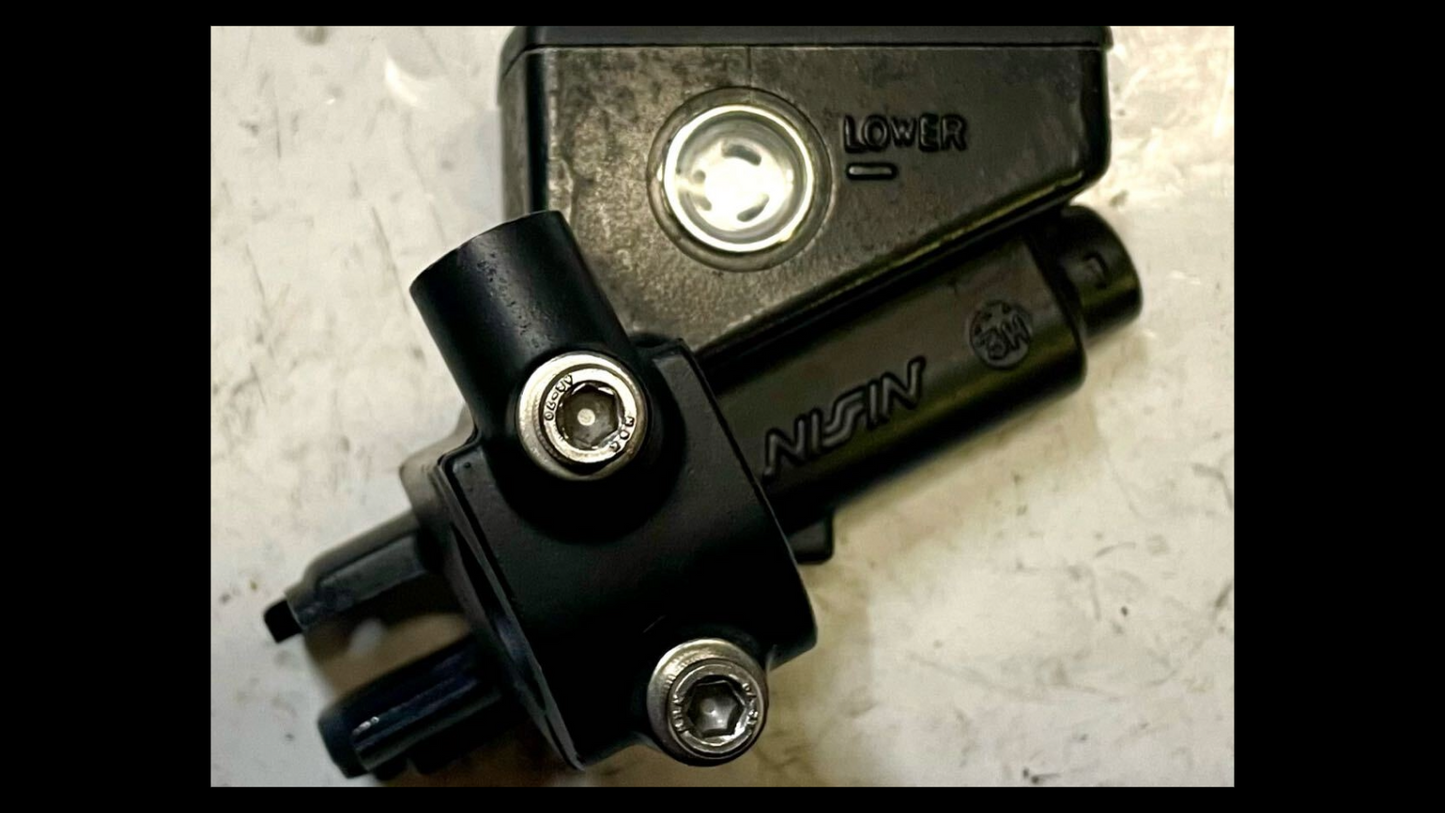 Genuine Clutch Master Cylinder with Lever – Suzuki GSX750S Katana (3rd Gen / GR72A)