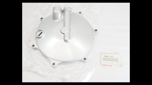 New Old Stock Clutch Cover – Kawasaki KR-1 / KR250B | Genuine OEM Engine Cover (Part No. 14024-1821)