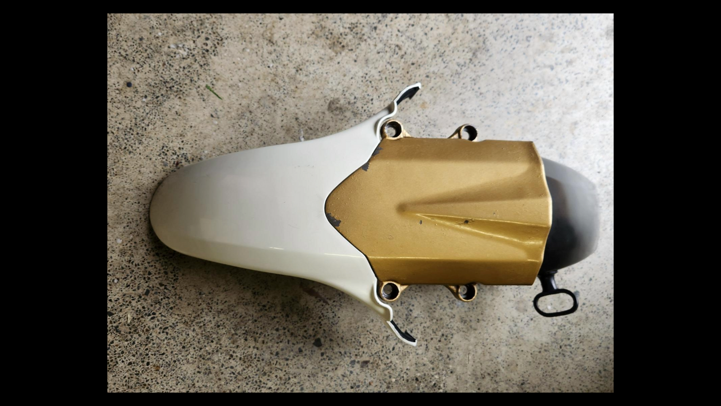 Genuine Front Mudguard – Suzuki GSX750S3 Katana (GR72A) | OEM Fender